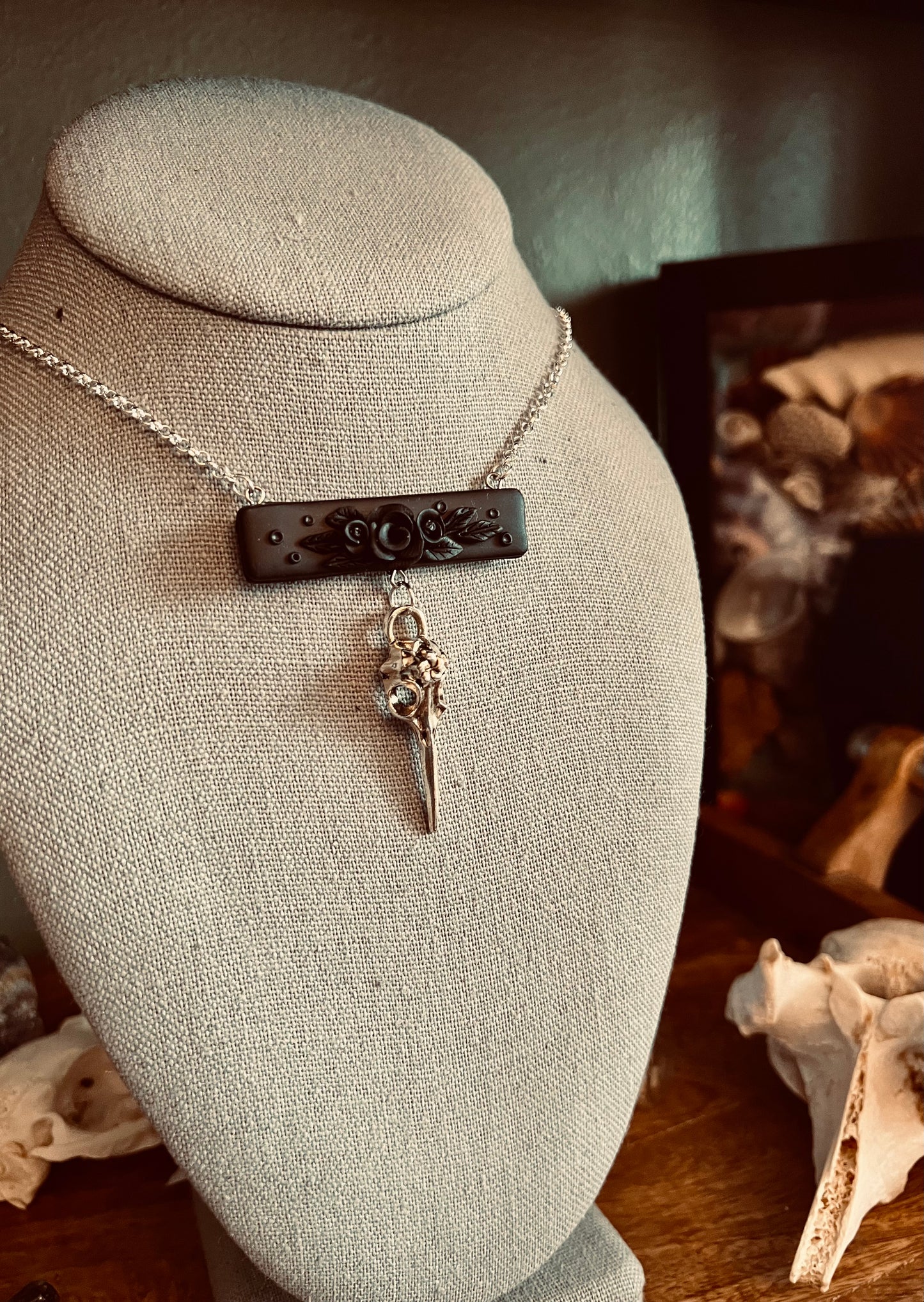 Hummingbird Skull Necklace (Silver)