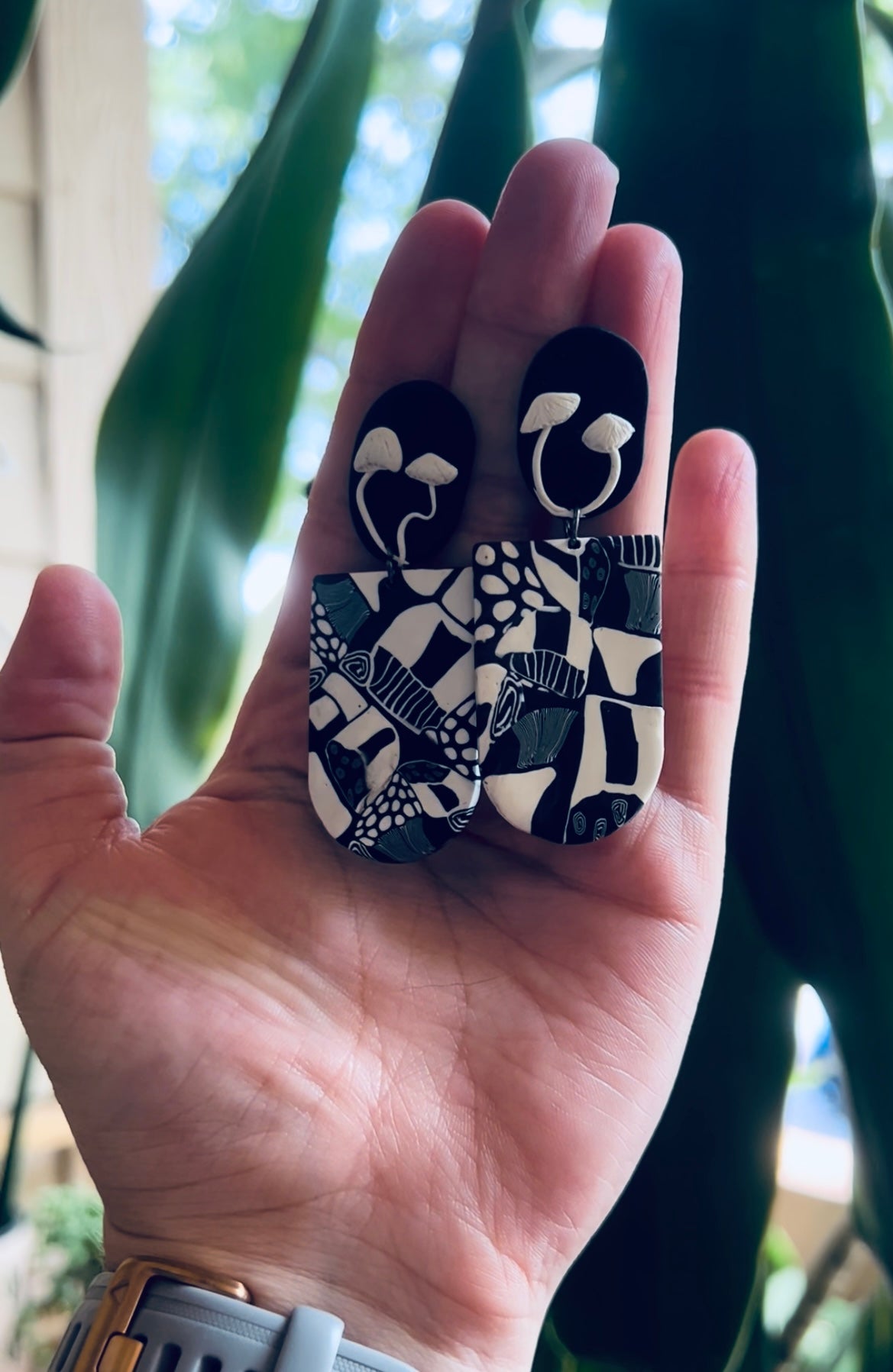 Embrace the magic of mushrooms with our polymer clay mushroom collection, inspired by their mystical allure and enchanting symbolism found in fairytales and folklore.