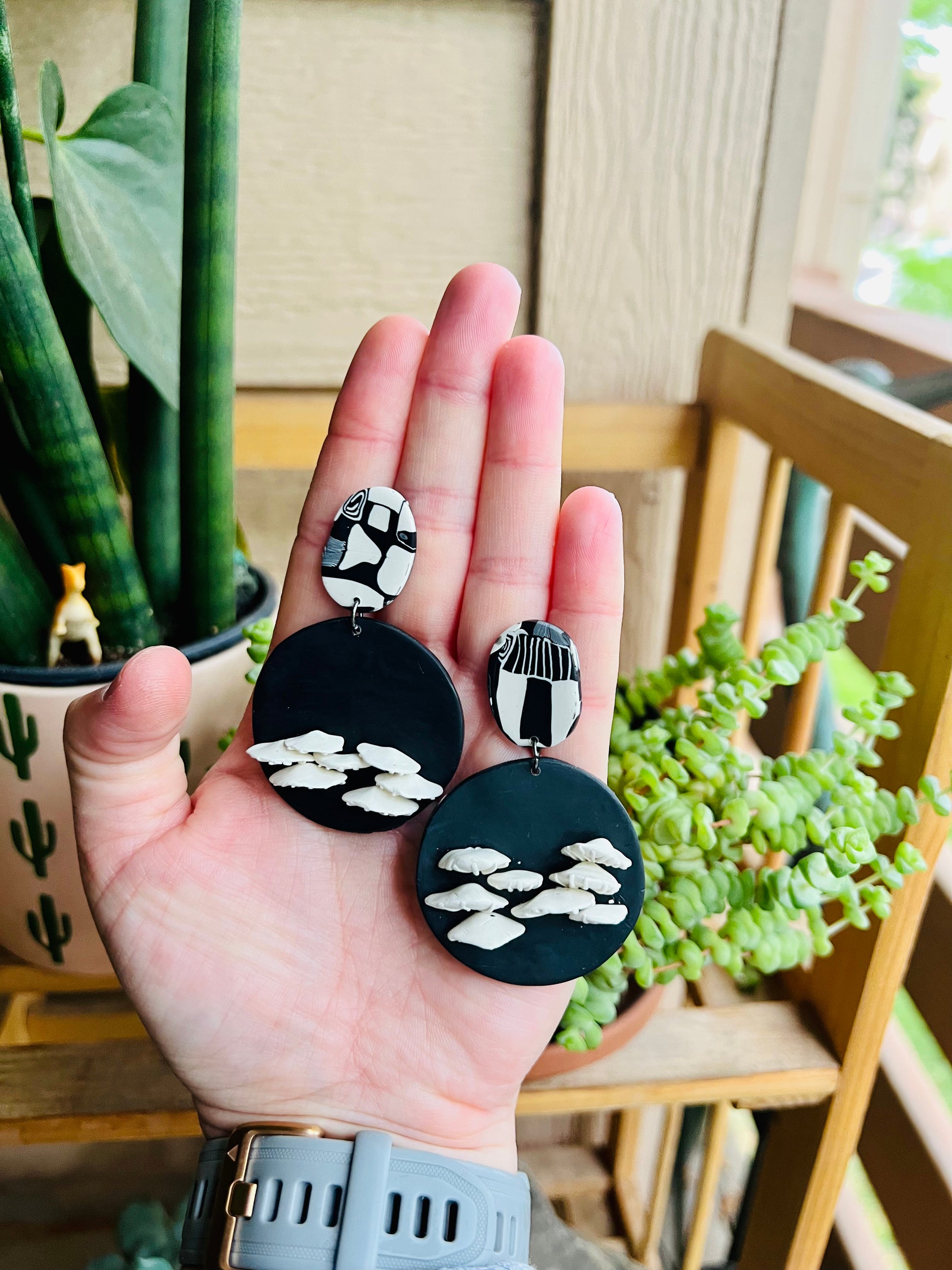 Step into woodland whimsy with our polymer clay chicken of the woods mushroom earrings. These delightful accessories celebrate the wonders of nature, adding a touch of forest magic to your look. Complete your style with these charming statement earrings.
